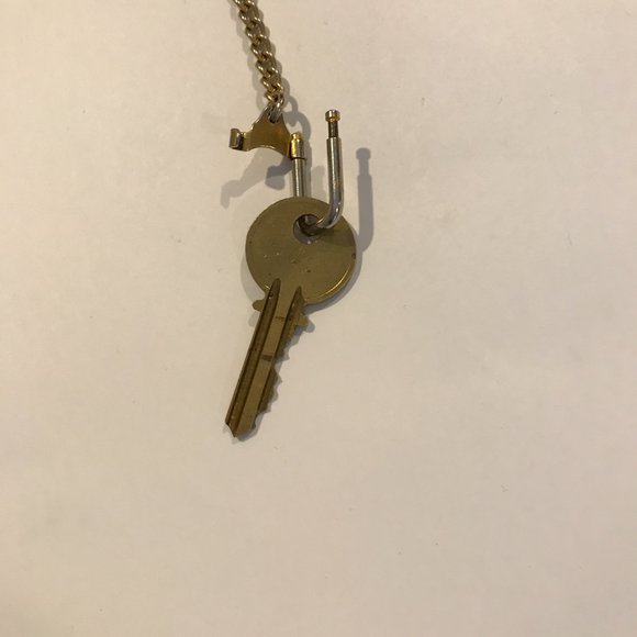 Louis Vuitton Keychain Coin Purse - Picture 3 of 6